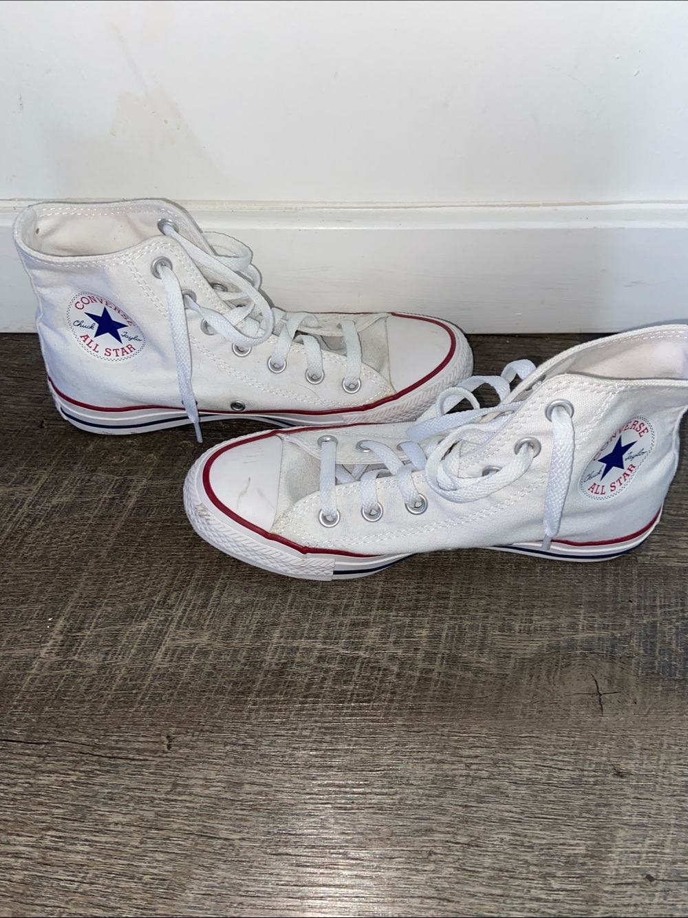 Classic white high top converse - Picture 5 of 9